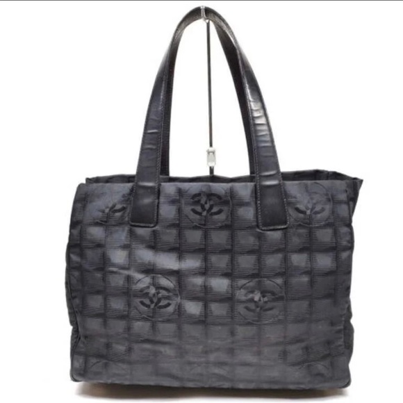 Pre-Owned Chanel Matelasse Coco Mark Reprint Tote Bag Ladies